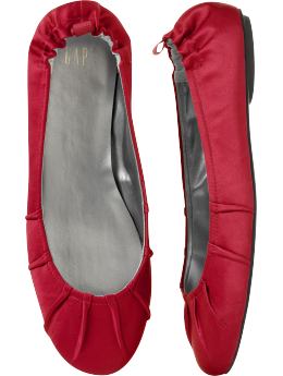 Women: Pleated satin ballet flats - red