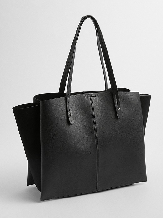 gap triple compartment tote