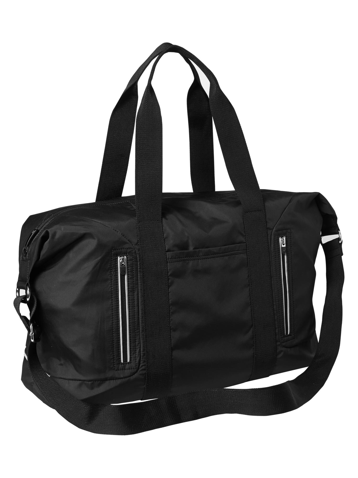 Gap gym bag on sale