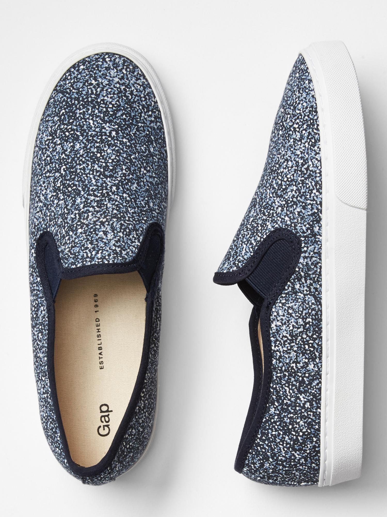 Gap slip on hot sale sneakers womens