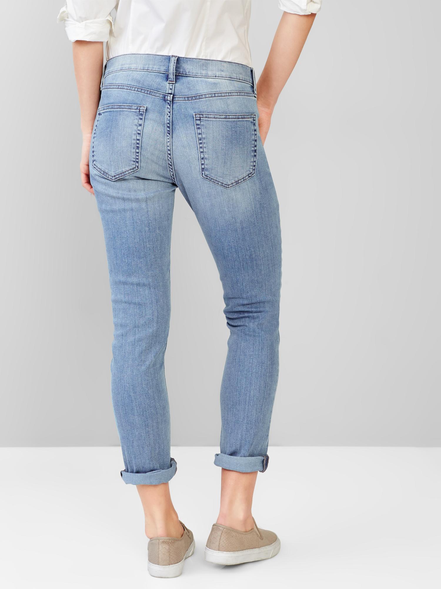 AUTHENTIC 1969 girlfriend jeans