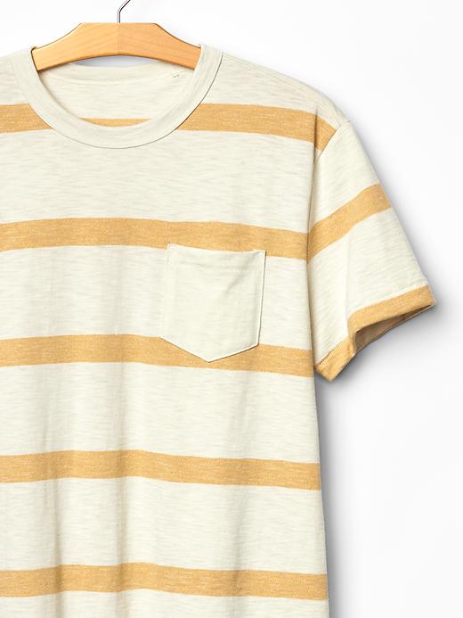 Image number 3 showing, Marled single stripe pocket t-shirt