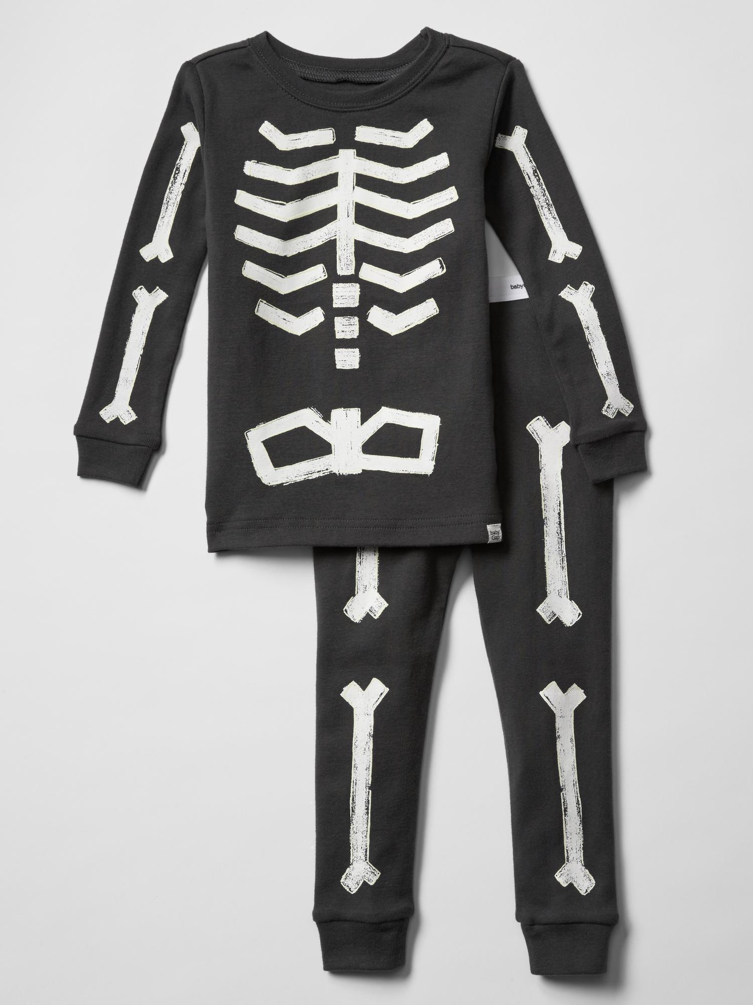 Glow in the dark skeleton sleep set