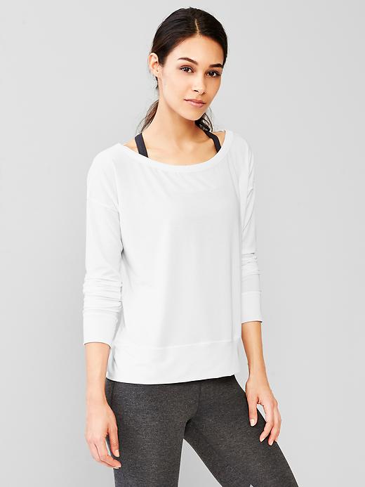 View large product image 1 of 1. GapFit Breathe cut-out pullover