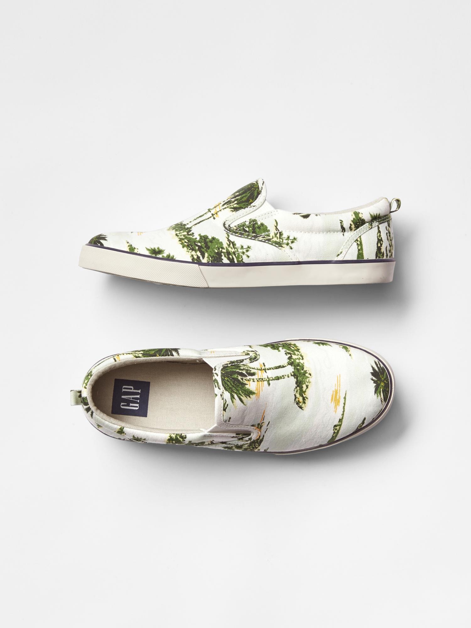 Printed slip store on sneakers