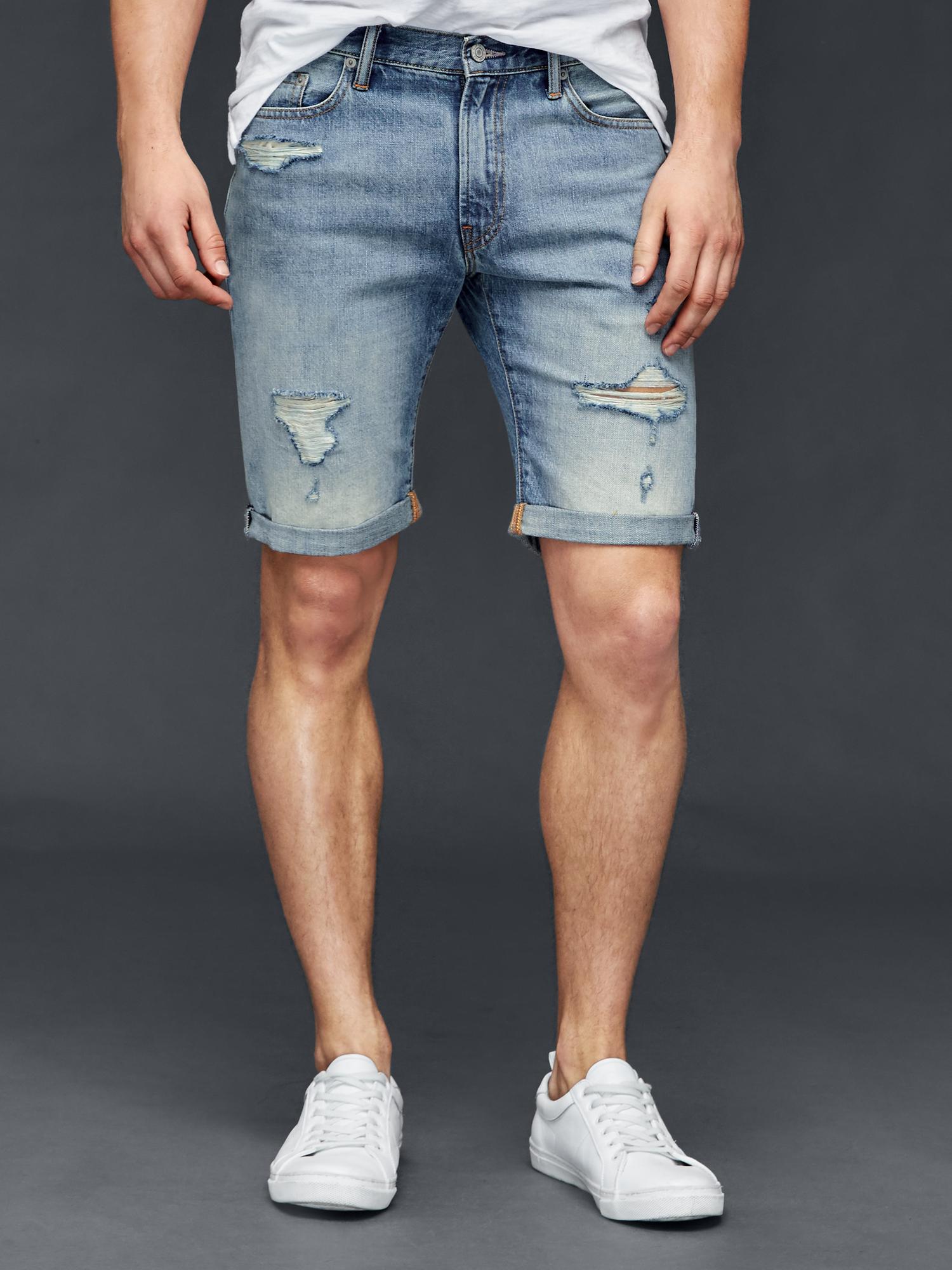 Blue MEN Slim Fit Distressed Midi Jean Shorts 2552828 | DeFacto