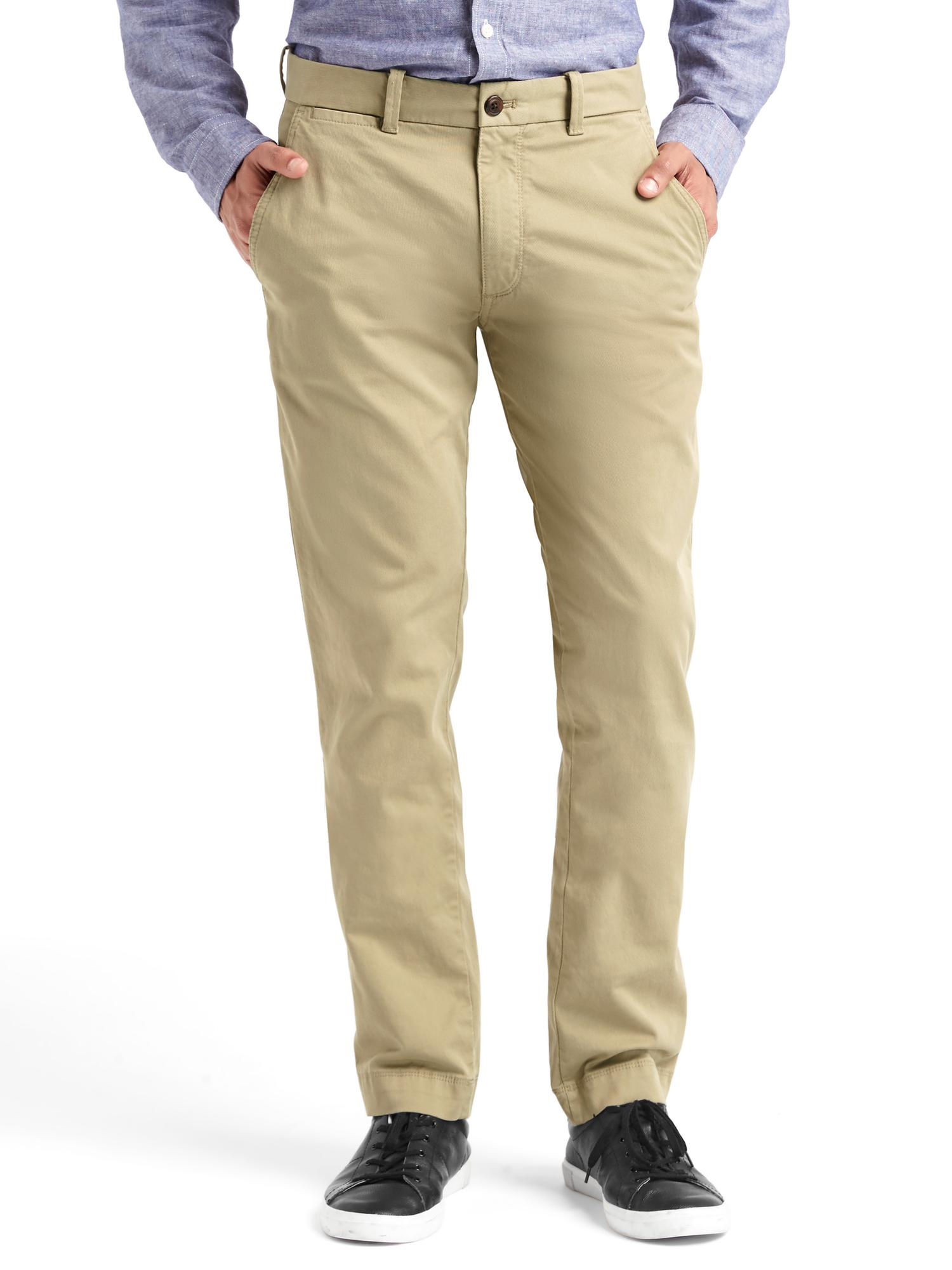 Everyday Khakis in Slim Fit with GapFlex | Gap