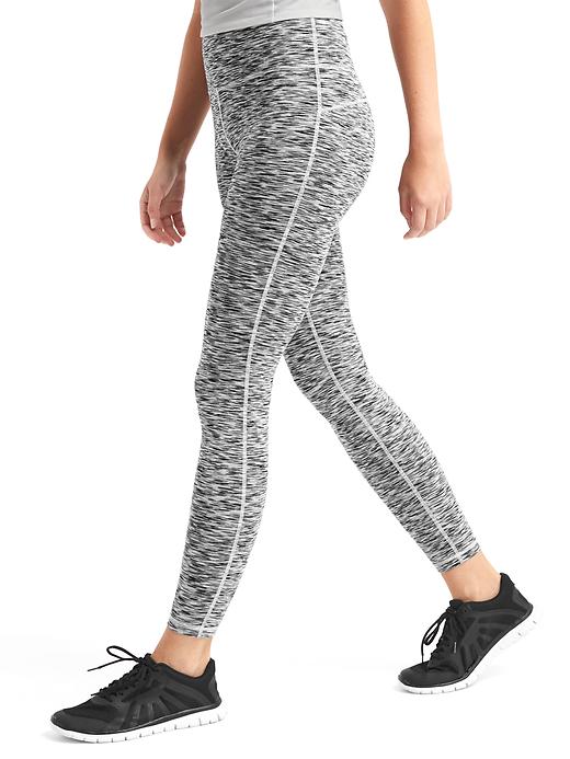 GapFit Blackout Technology gFast Leggings, Finally: The Definitive Guide  to the Best Black Leggings