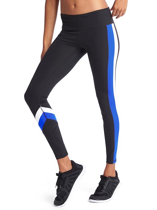 GapFit Blackout Technology gFast colorblock leggings