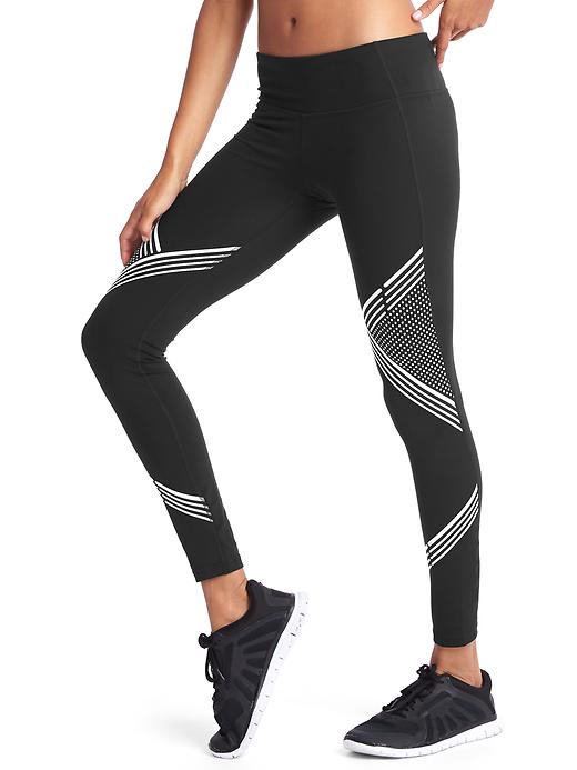 Gap shops blackout technology leggings