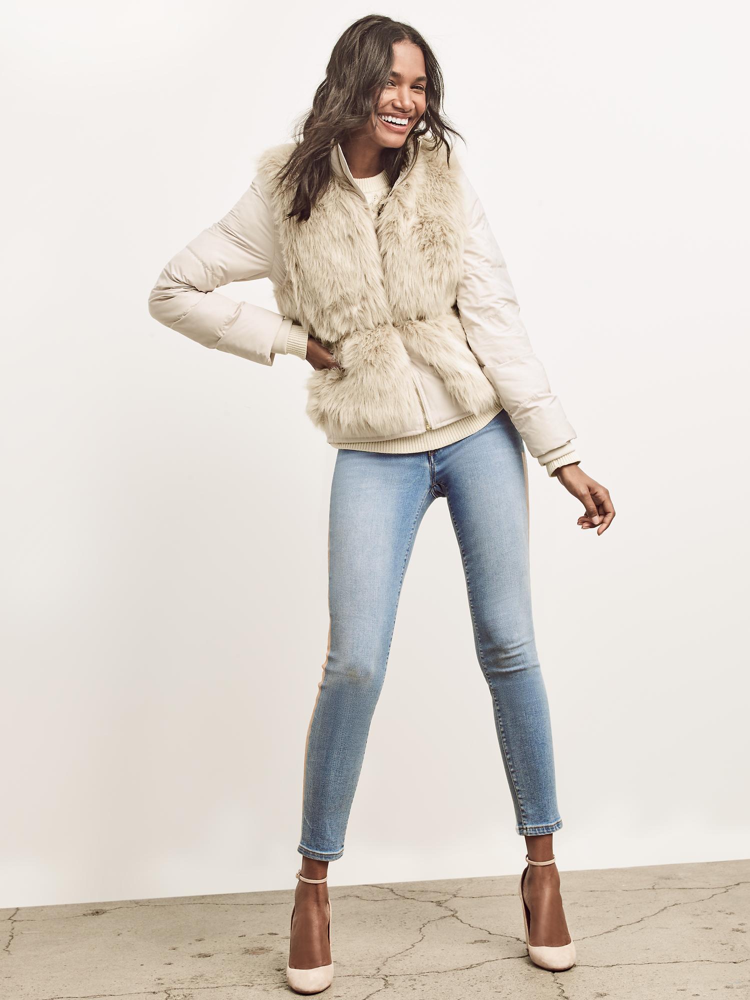 Gap faux store fur vest