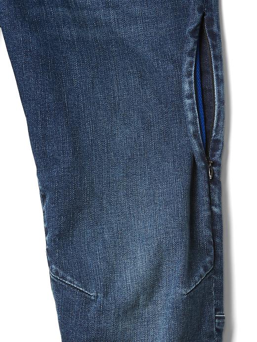 Technical slim 6-pocket jeans | Gap