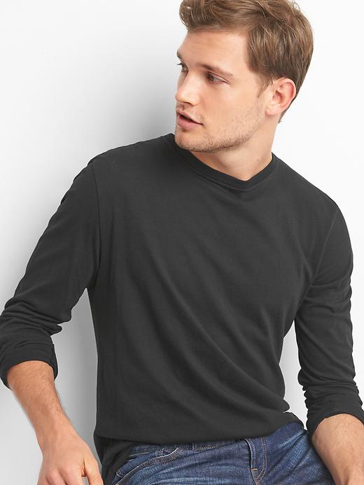 View large product image 1 of 1. Essential long-sleeve crewneck t-shirt