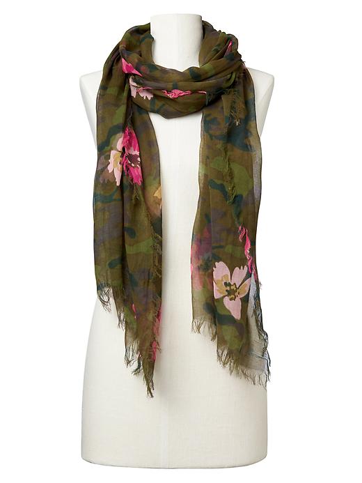 Image number 2 showing, Camo floral fringe scarf