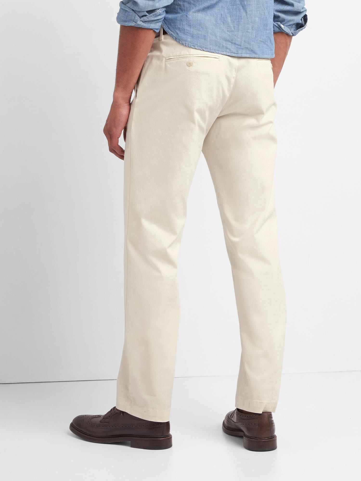 Original khakis in straight fit with shop gapflex