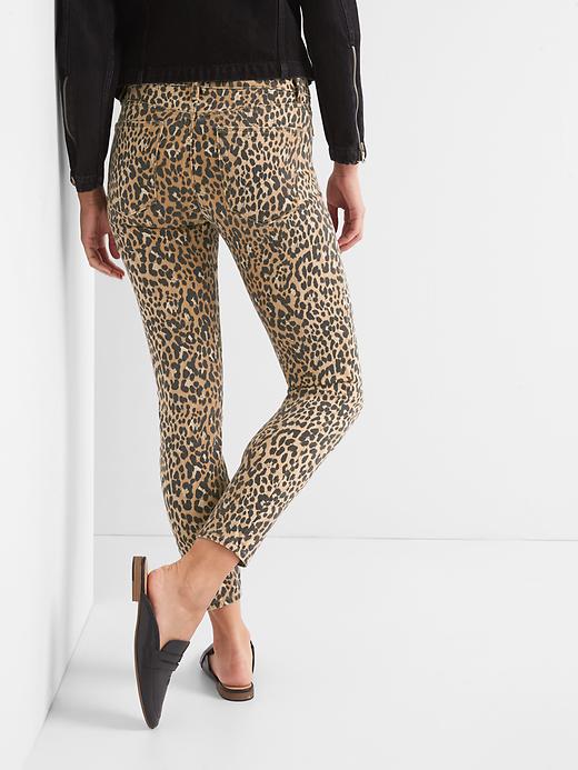 Image number 2 showing, Leopard true skinny ankle jeans