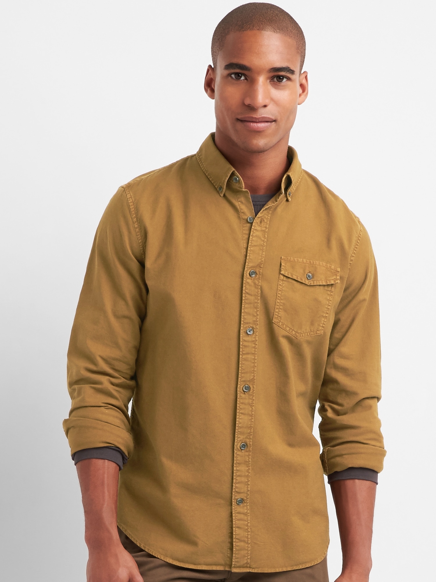 Oxford garment-dye standard fit shirt | Gap