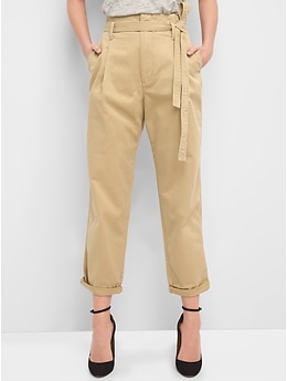 Pleated tie-belt girlfriend chinos