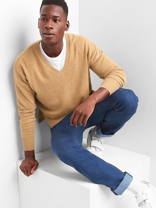 Image number 2 showing, Gap + GQ Ami cashmere oversized V-neck sweater