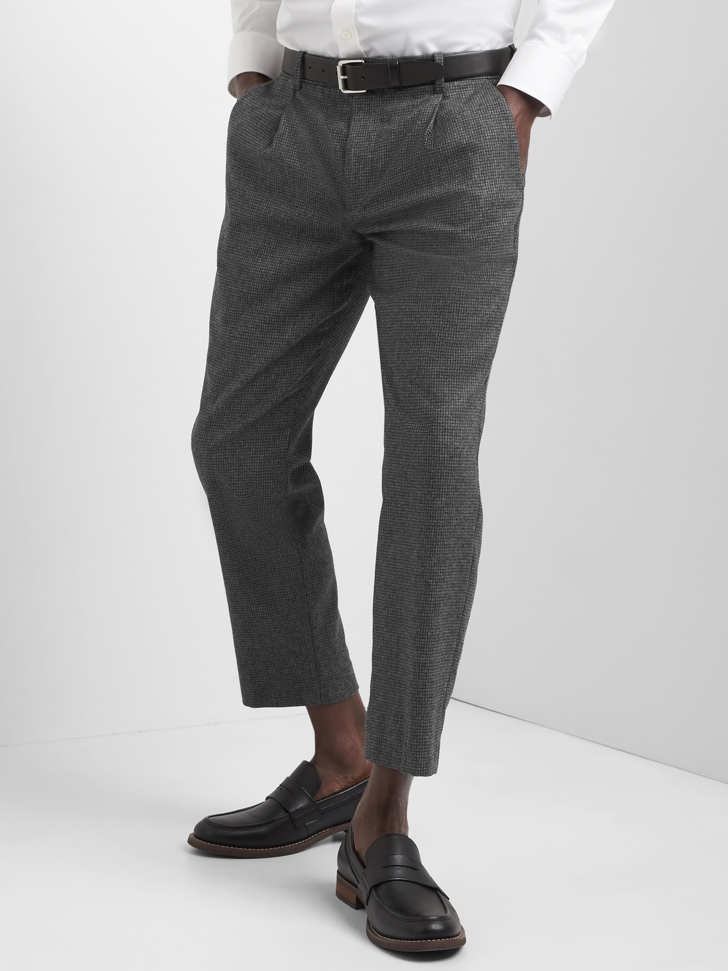 Wool pleated slim fit cropped pants | Gap