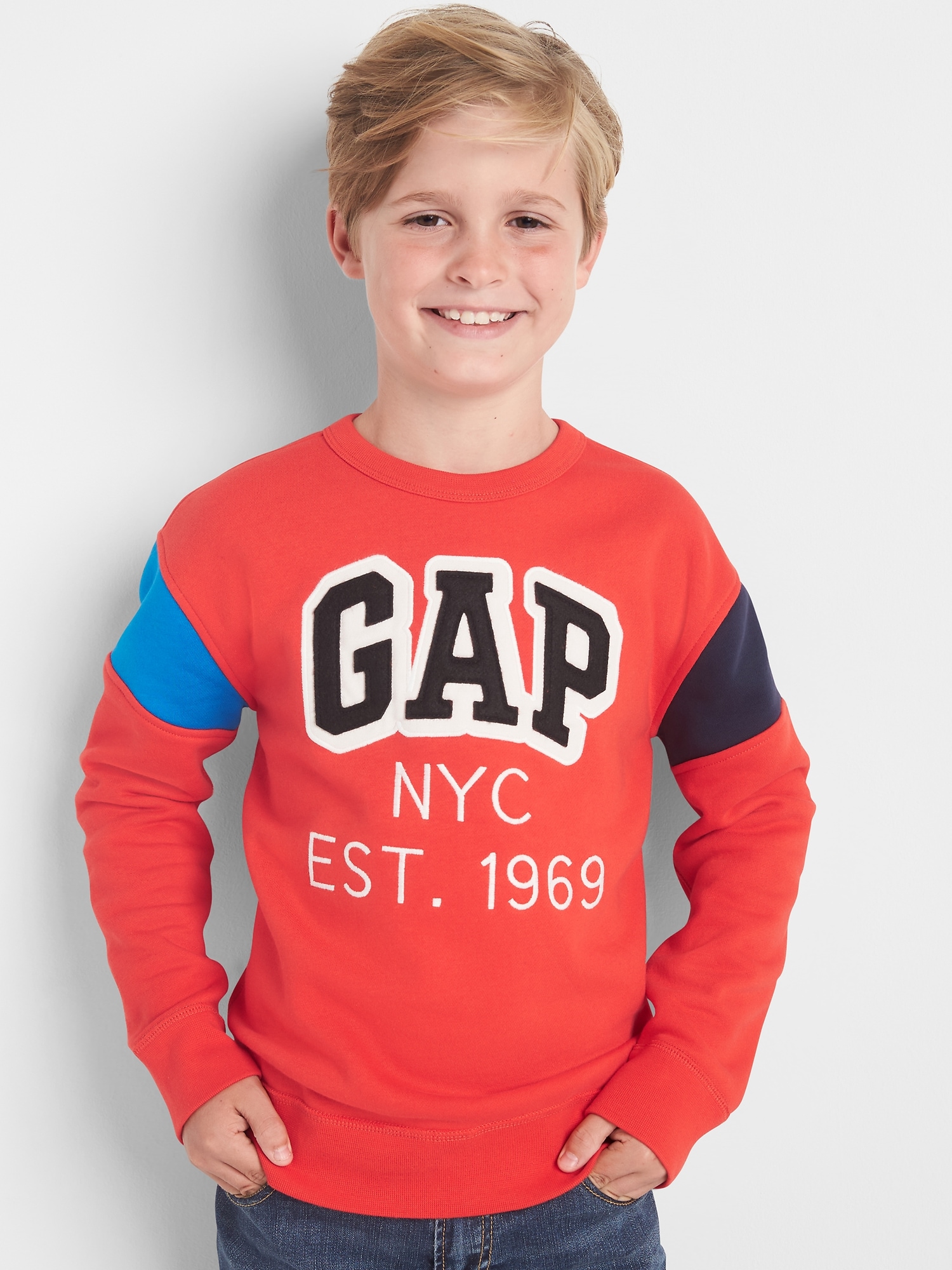 Gap crew neck online sweatshirt