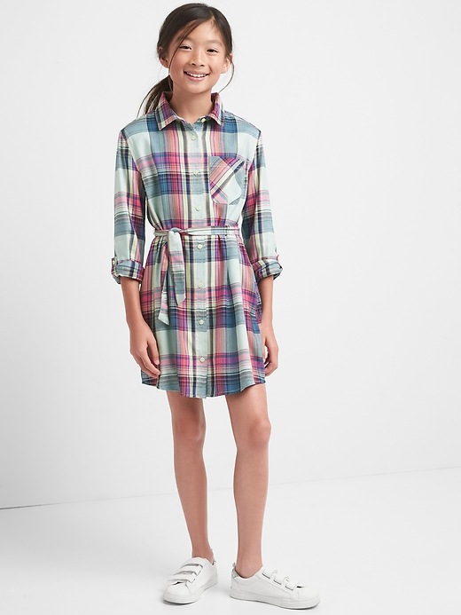 Tie-belt shirtdress