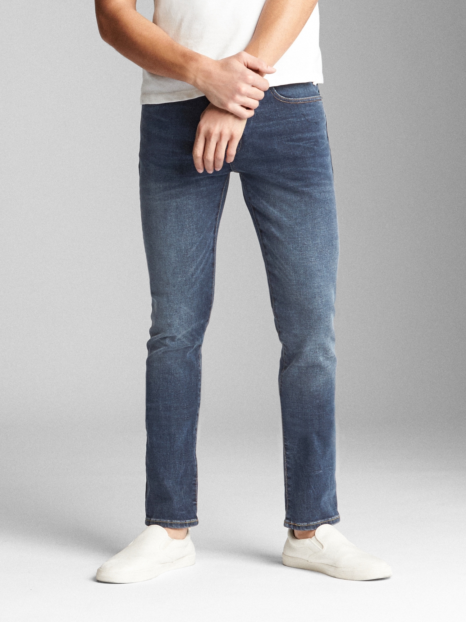 thigh gap skinny jeans