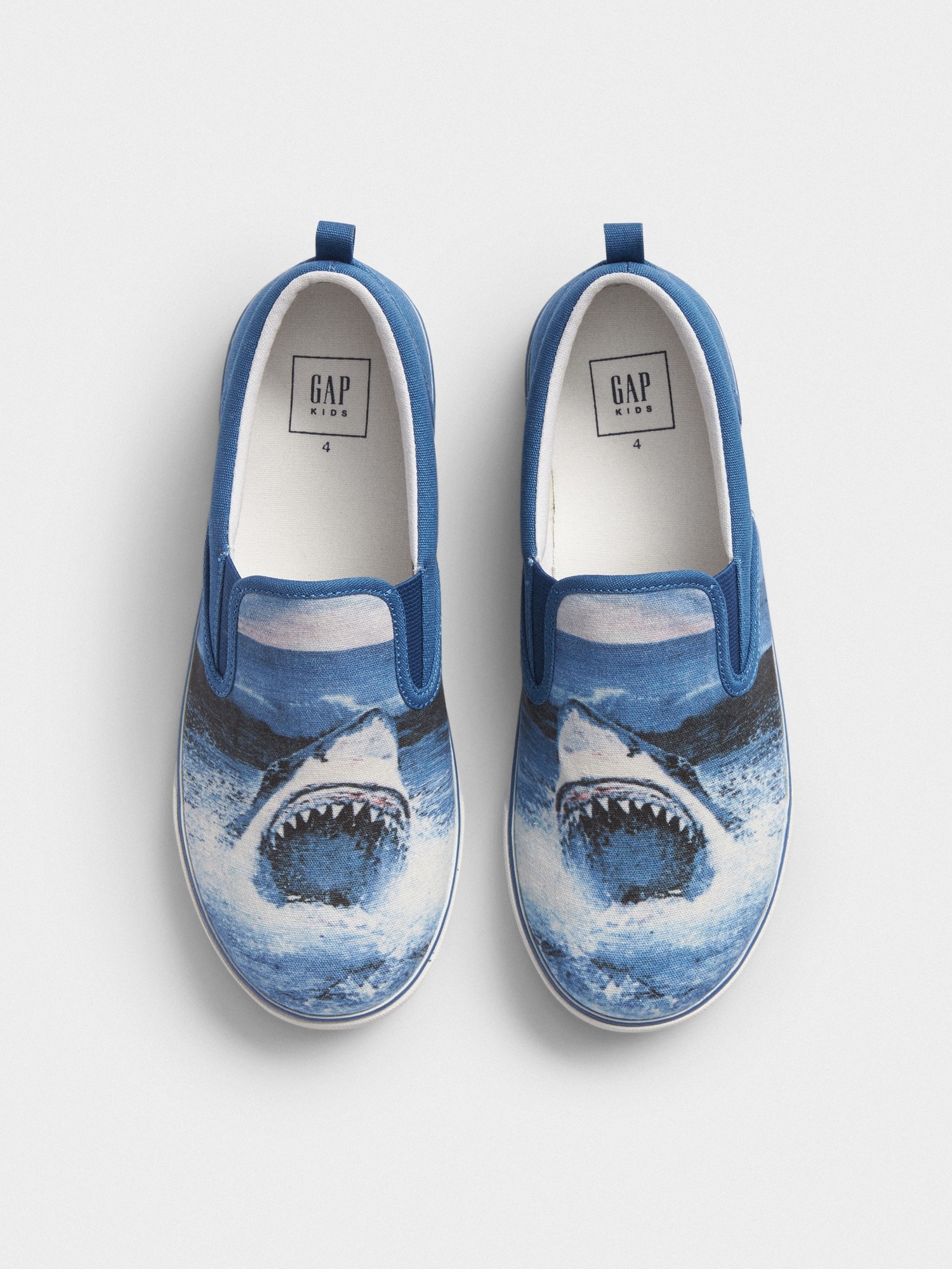 Gap on sale shark shoes