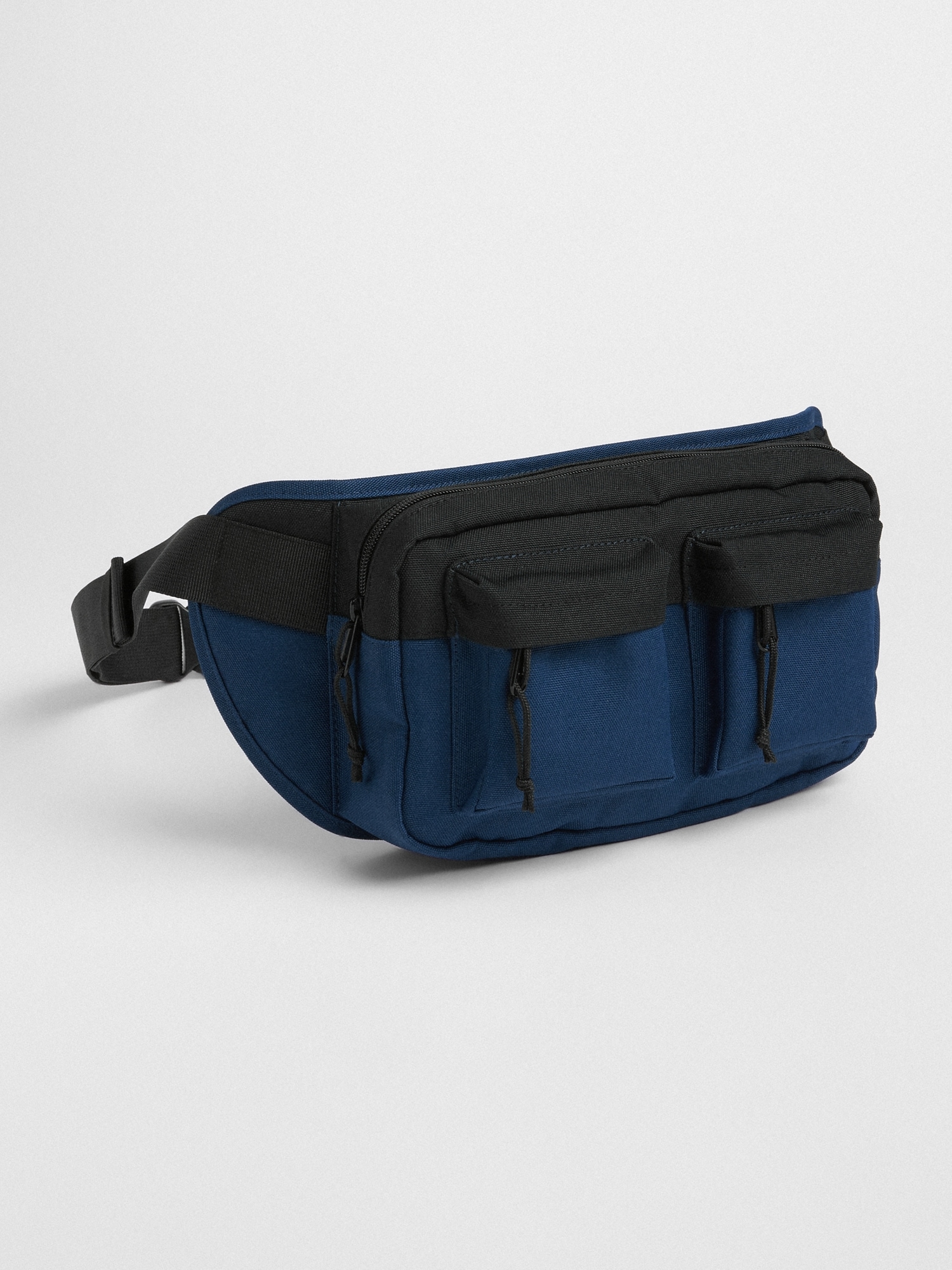 Gap 2024 fanny pack