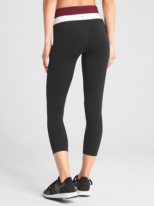 Image number 2 showing, GFast High Rise Colorblock 7/8 Leggings in Eclipse