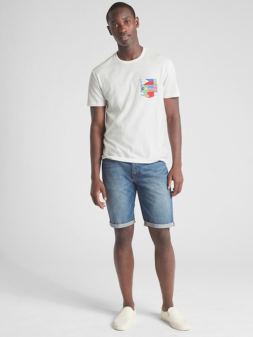 Image number 3 showing, Logo Flag Graphic Short Sleeve Crewneck T-Shirt