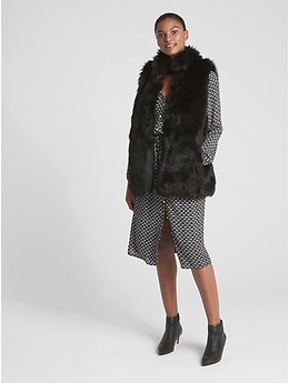 Gap black hotsell fur vest