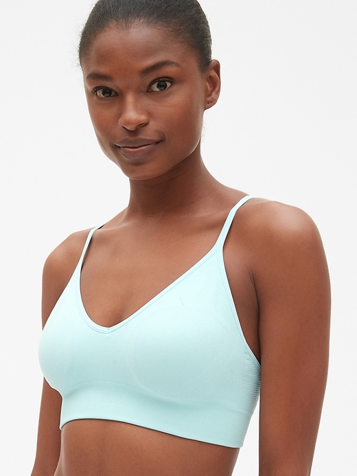 Gap Fit Women's Sports Bras On Sale Up To 90% Off Retail