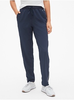 gap fit sweatpants