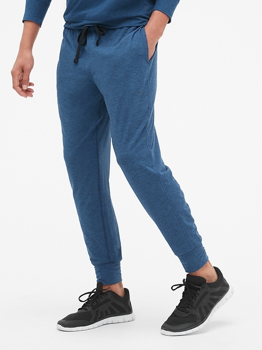 Gapfit Brushed Tech Jersey Jogger | Gap