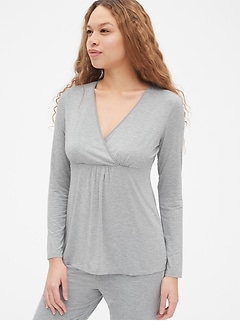 gap nursing jumper