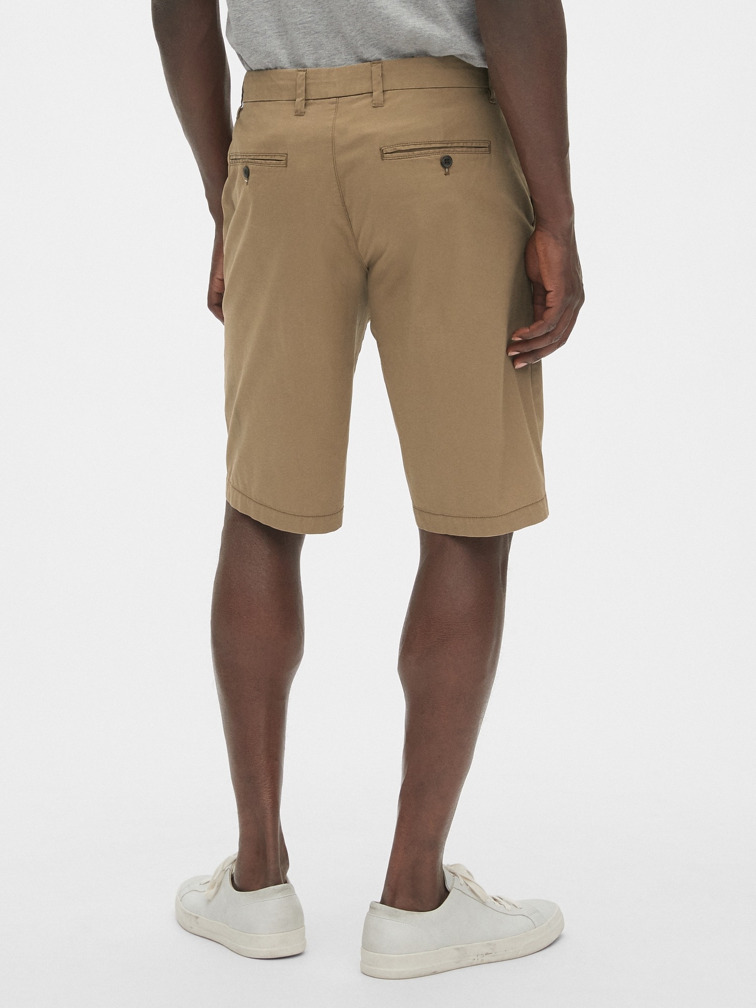 gap wearlight khakis