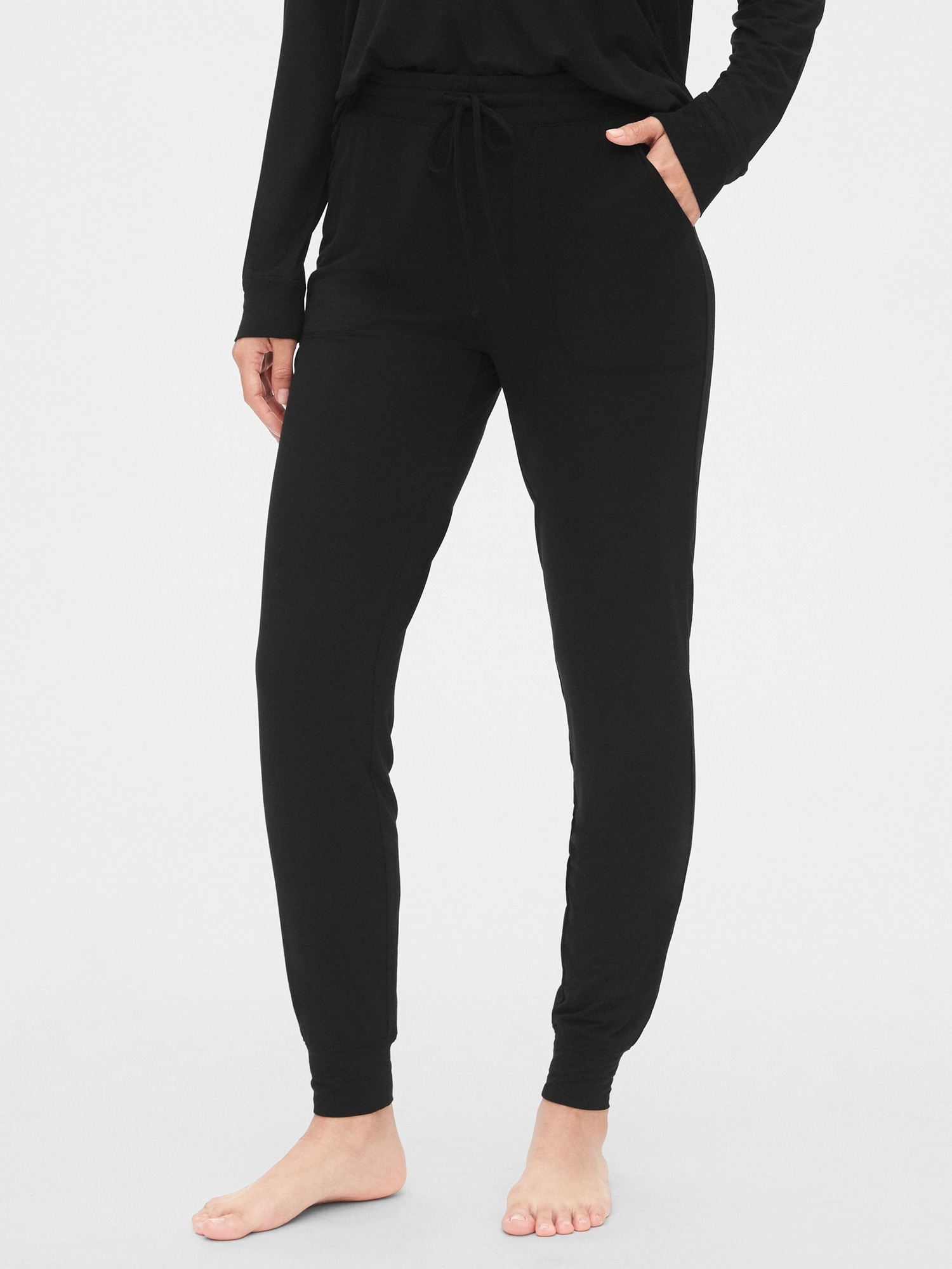 Gap Lenzing3 Tencel3 Modal Pajama Joggers In Black
