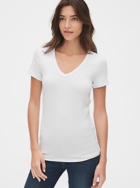 Modern V Neck T Shirt Gap