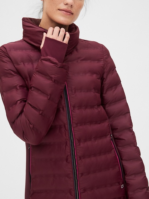 Gapfit lightweight deals hooded puffer jacket