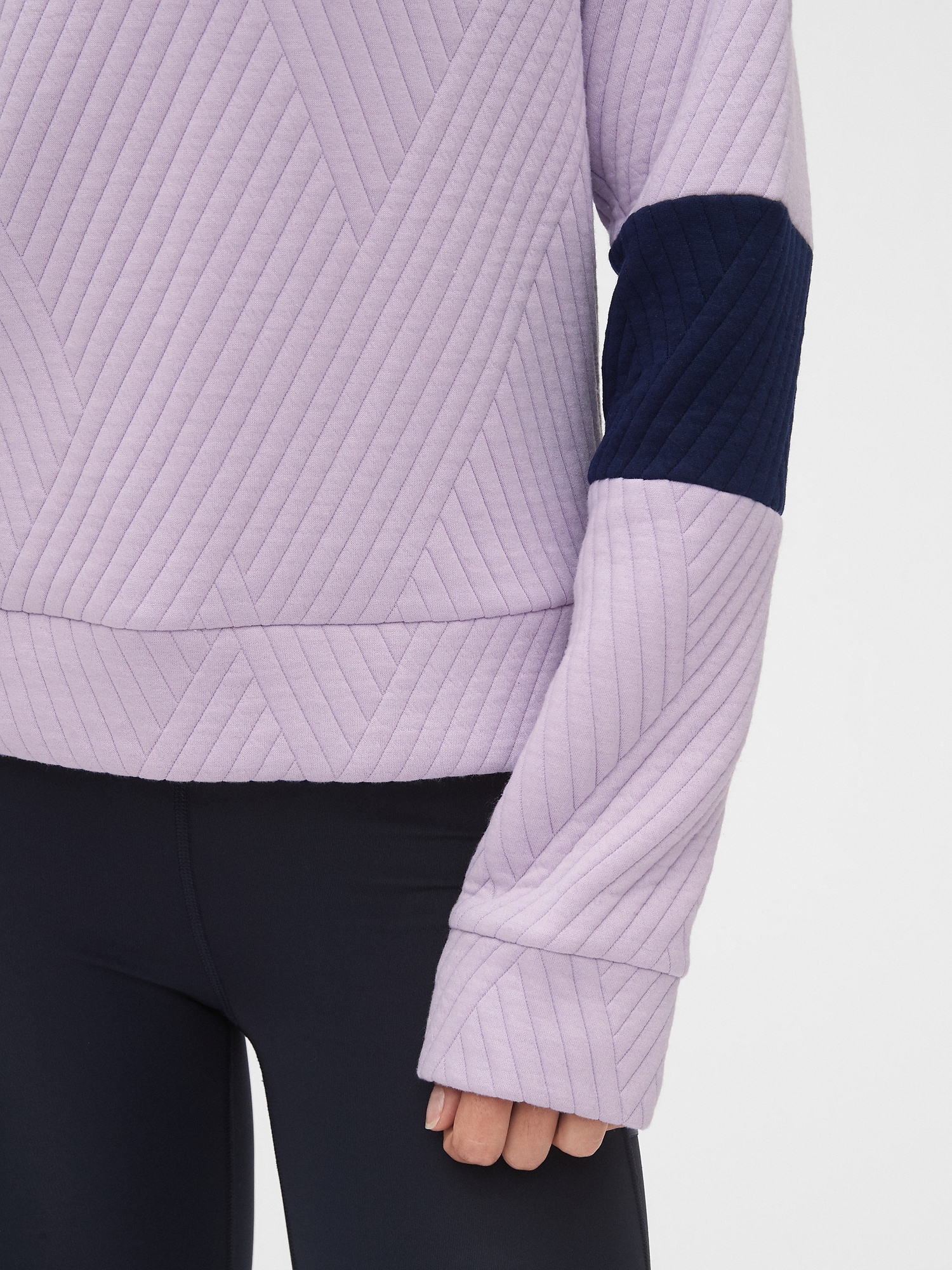 Gap quilted clearance sweatshirt