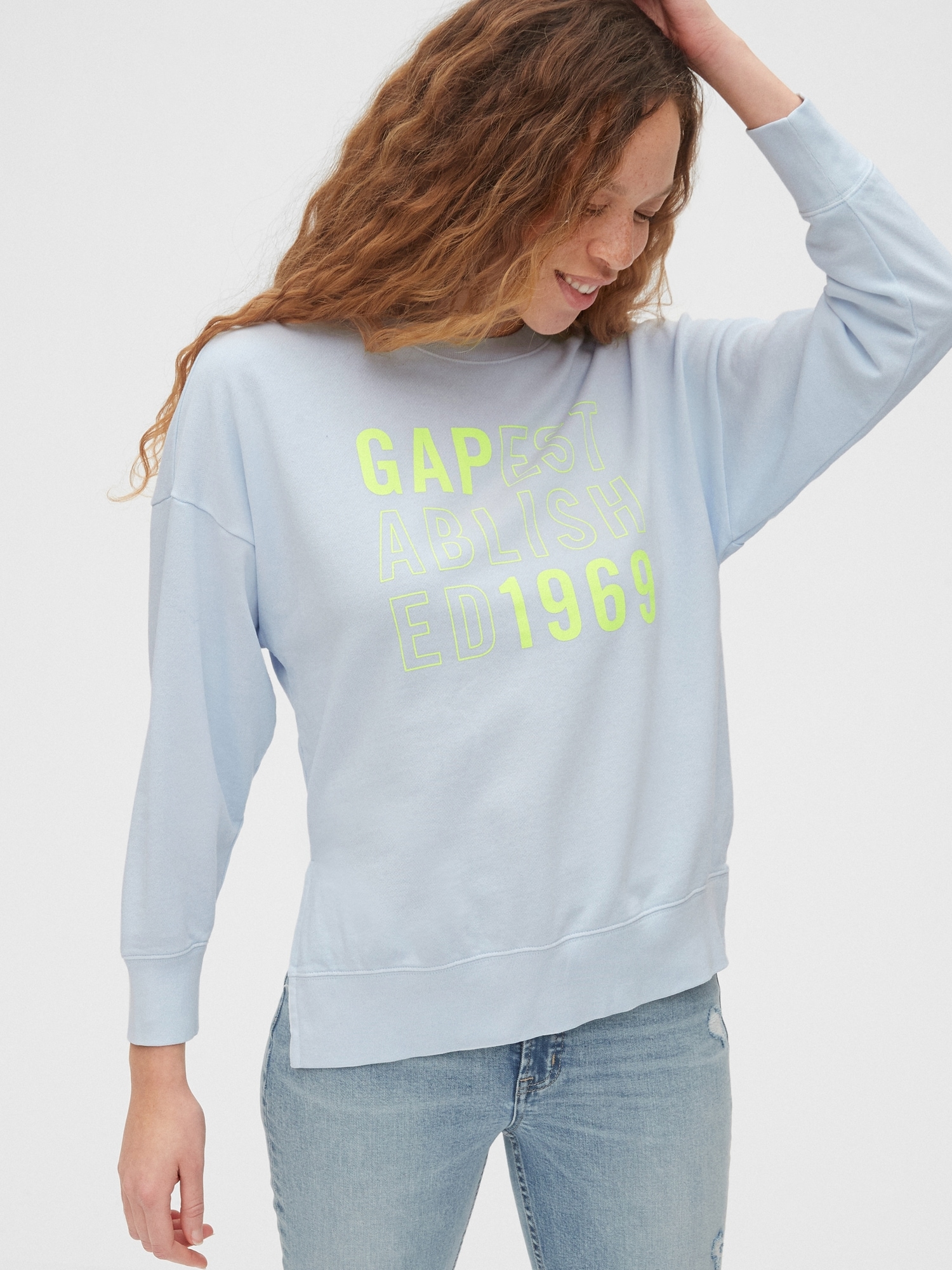 Gap logo sweatshirt online womens