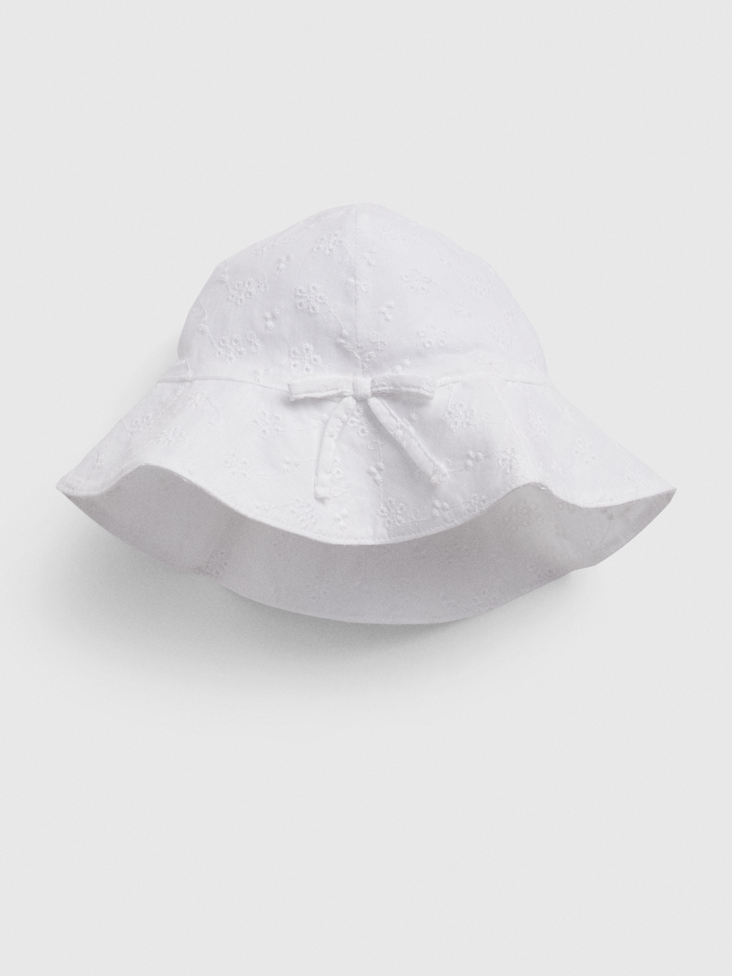 white baby hat