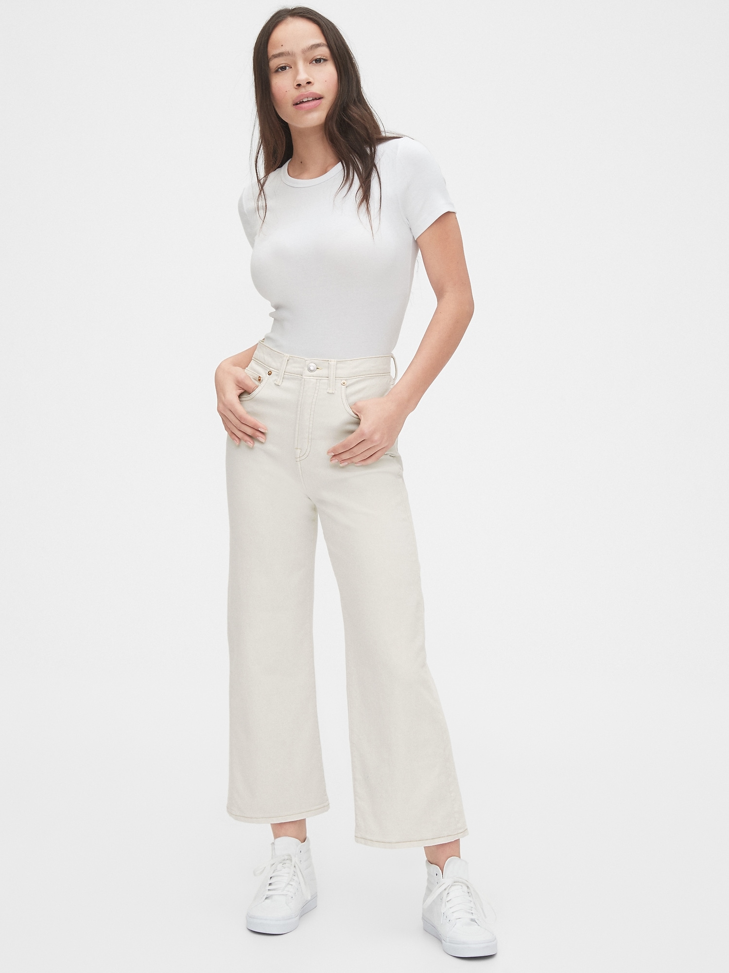 white wide leg cropped jeans