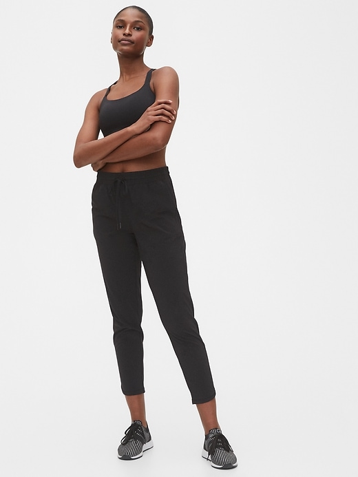 gap petite joggers