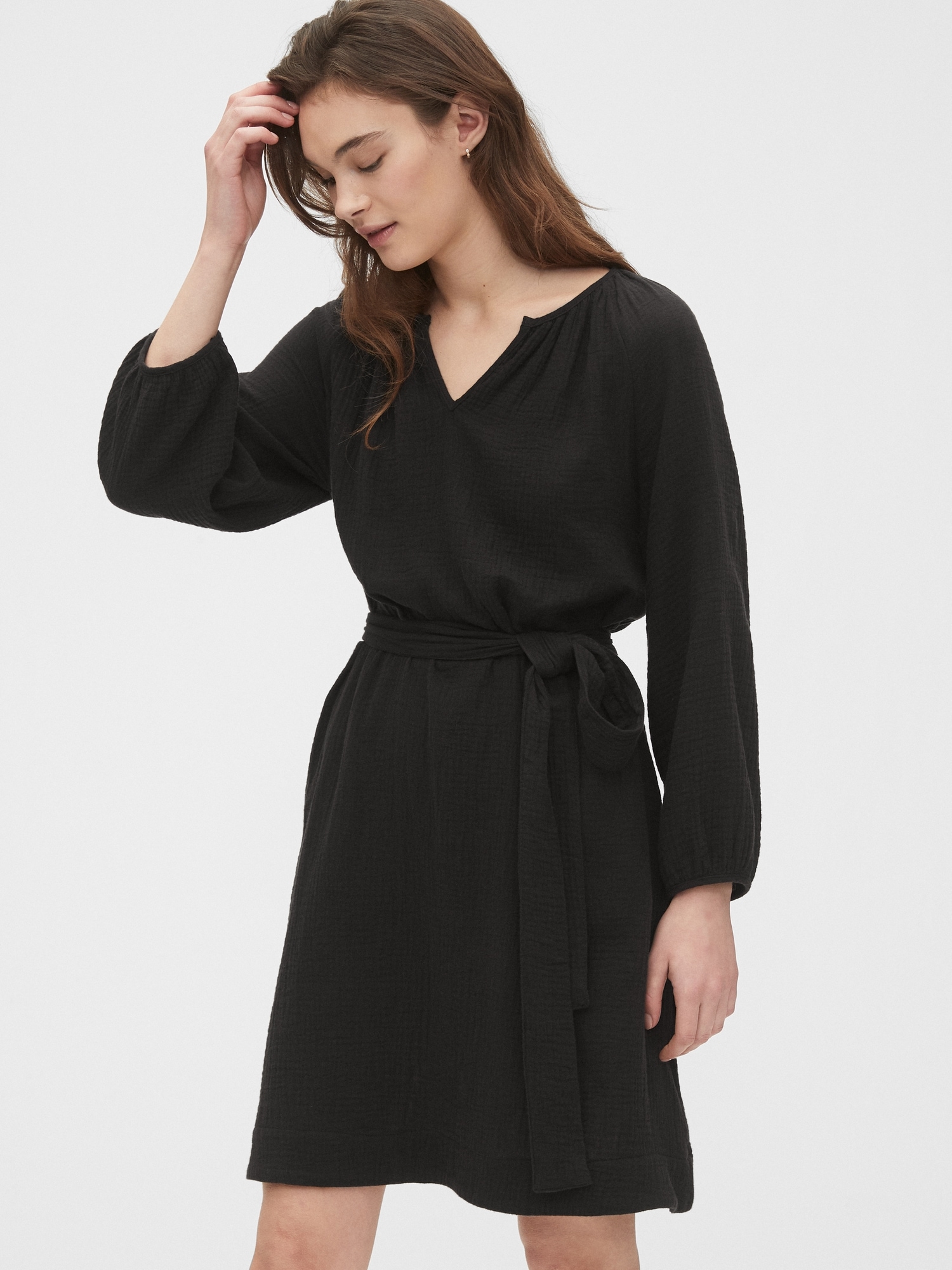 gap black dress