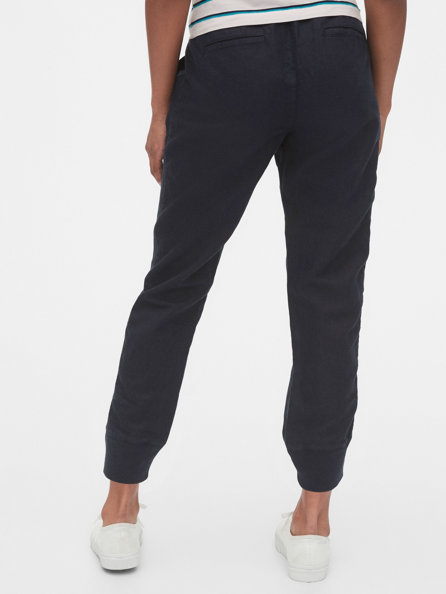 gap maternity joggers