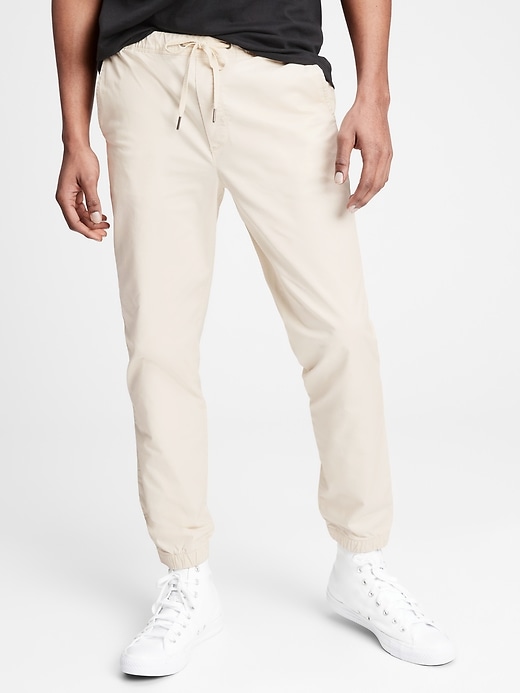 gap khaki jogger