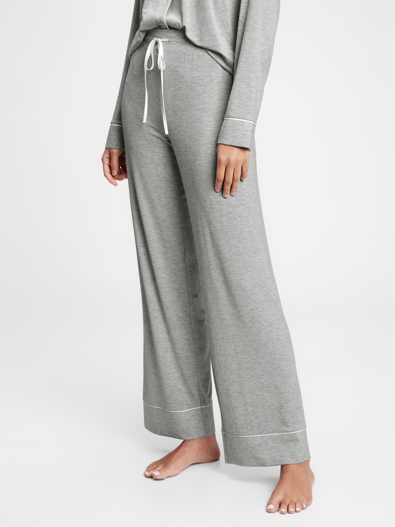 TAYLOR PLEATED LOUNGE PANTS (WHITE) | Lovet