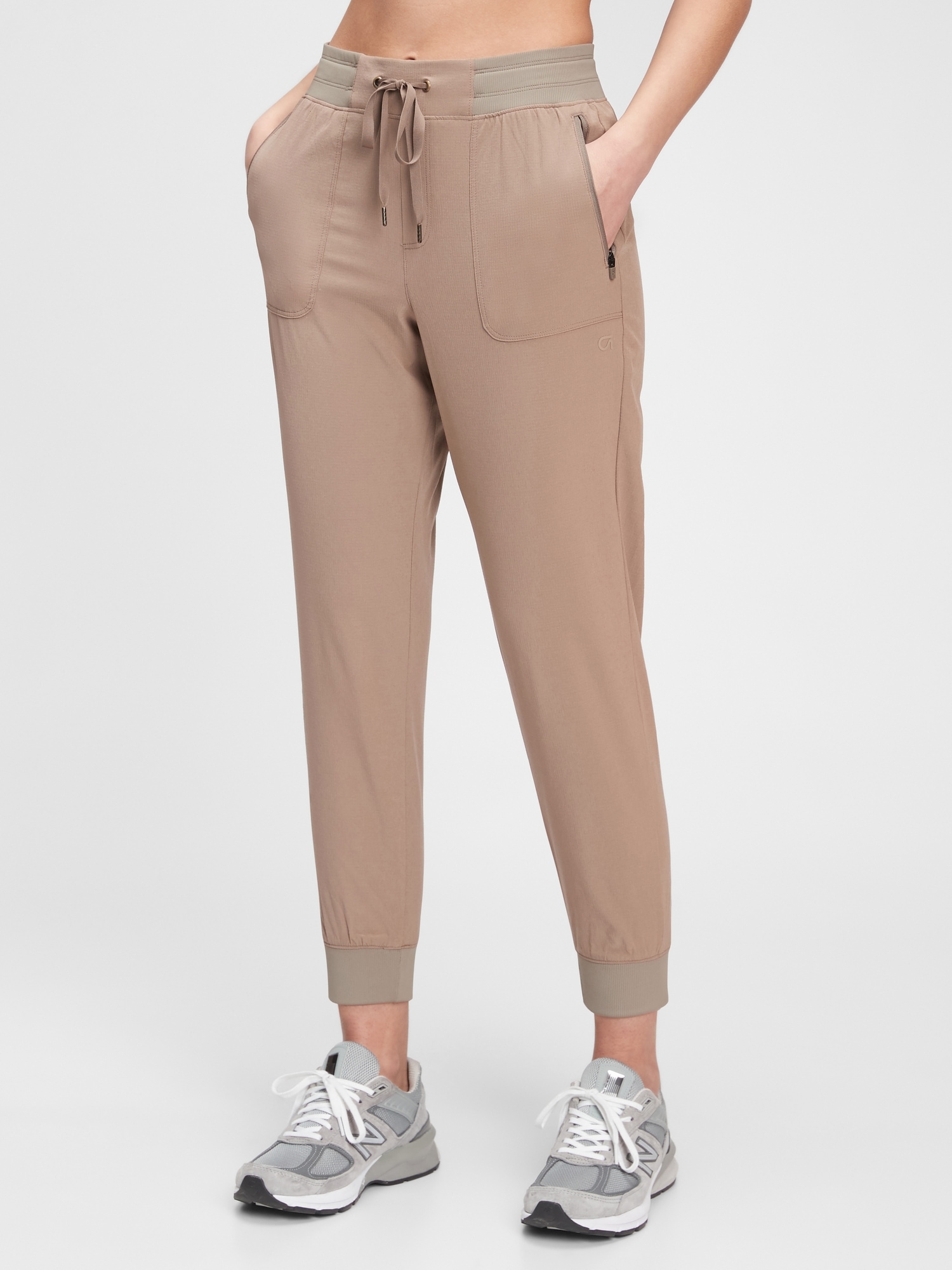 gapfit hiking joggers